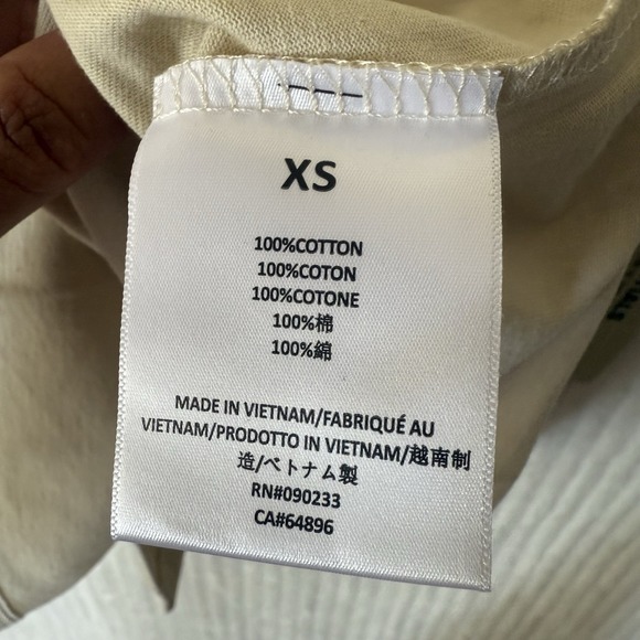 Fear Of God Essentials Eggshell Cream Short Sleeve T-Shirt Size XS NWT - Picture 6 of 16